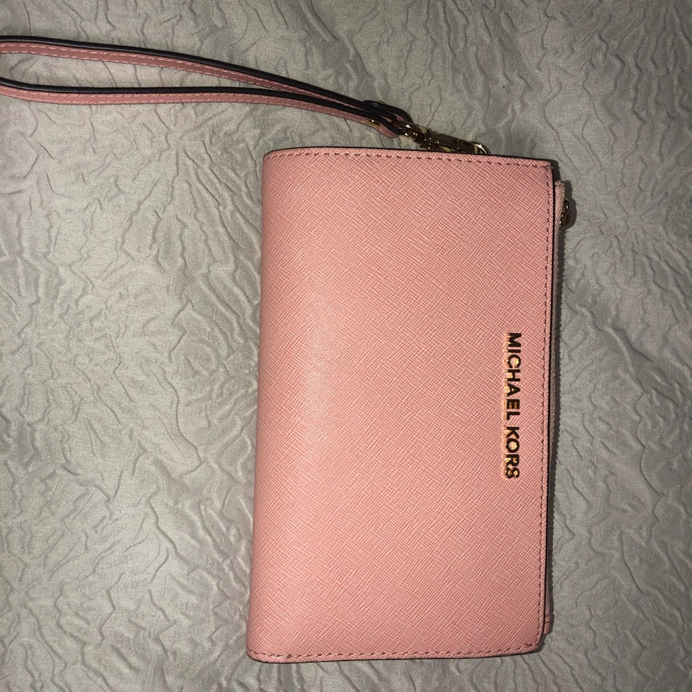 Micheal Kors wallet